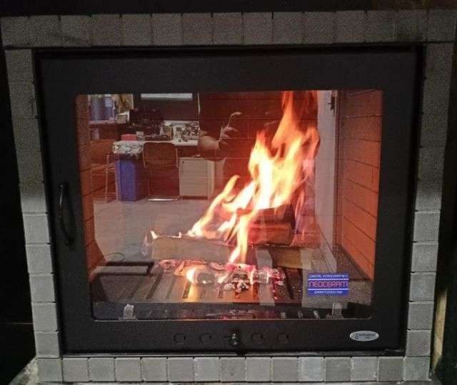 PUERTA PARA CHIMENEA 700*550 MM